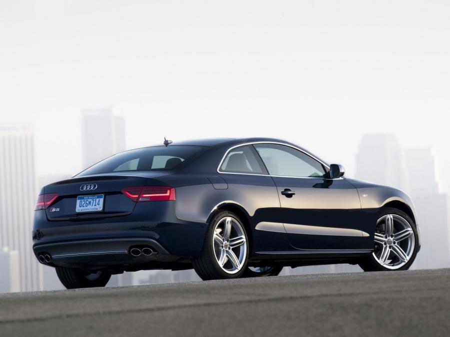  Audi S5 Coupe 2012 года  (NA) (фото 15 из 16)